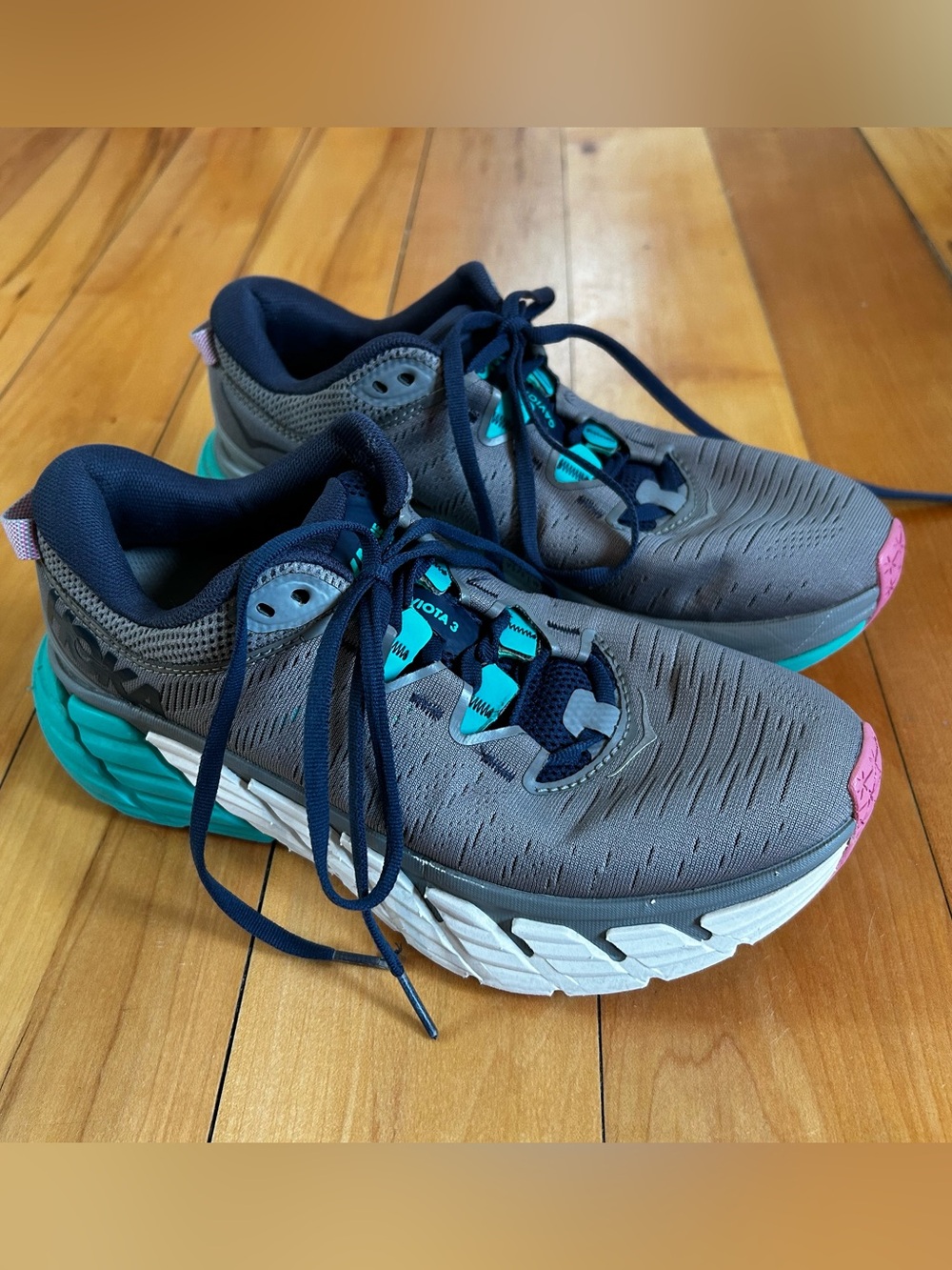 Hoka One One Gaviota 3 Running Shoe Sz 7.5B